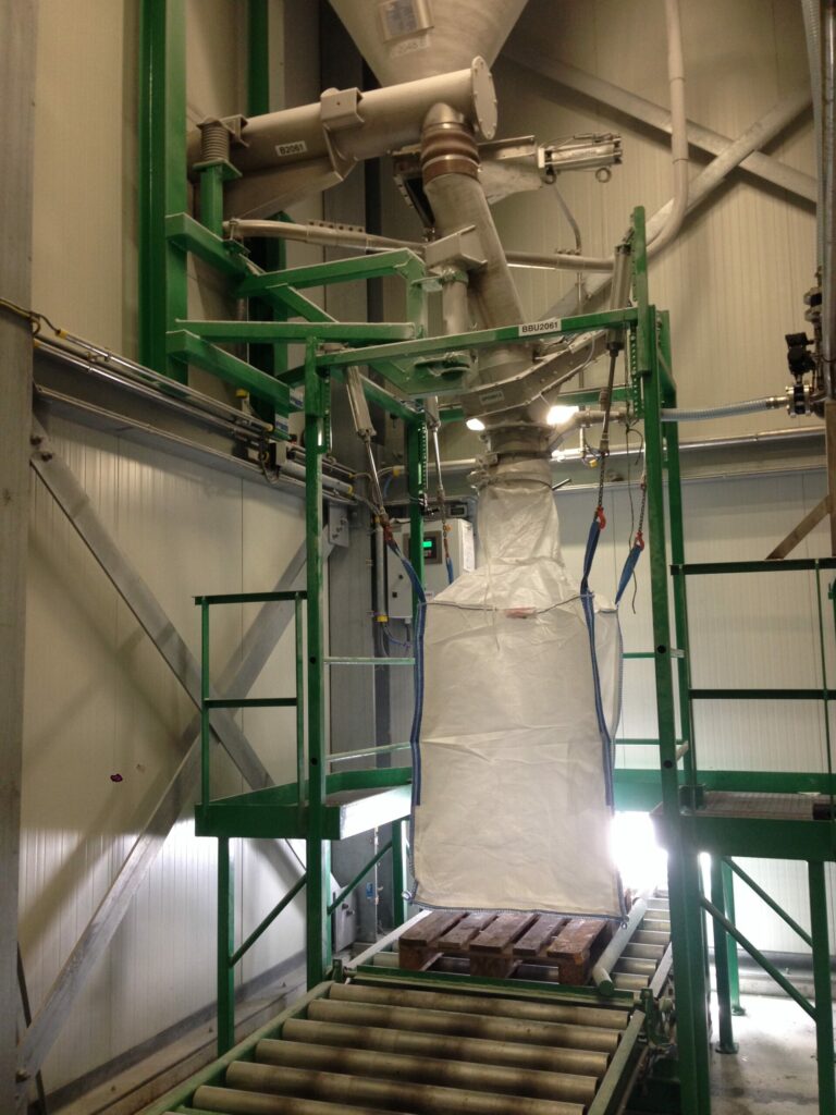 FIBC Bigbag Vulstation met geïntegreerde weeg- en trilfunctie.